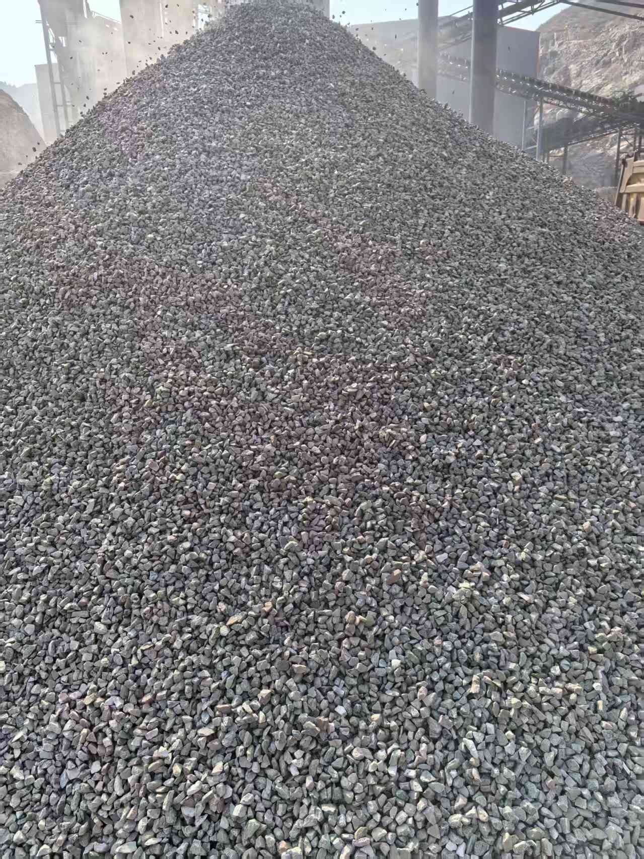 Processed construction aggregate at the production site
